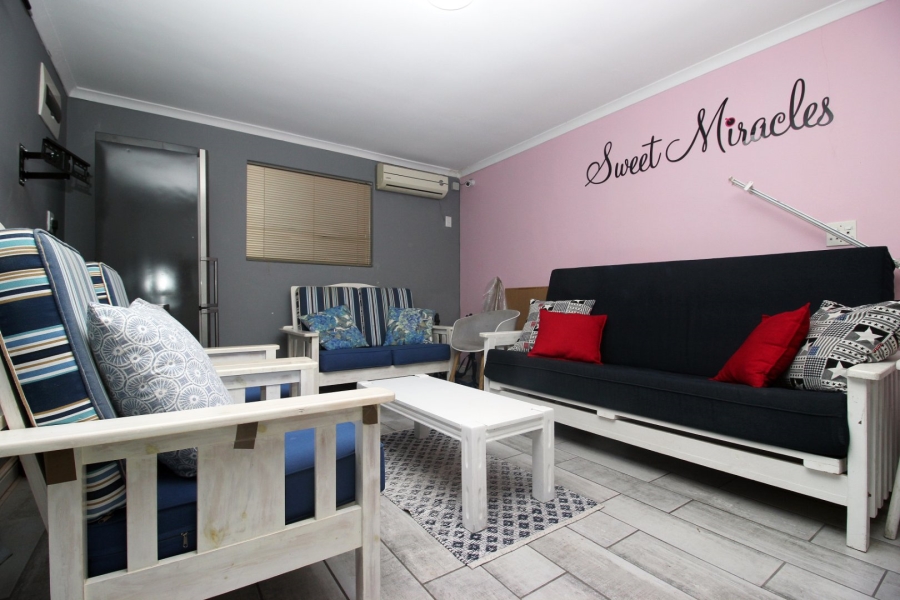 To Let 4 Bedroom Property for Rent in Belgravia Western Cape
